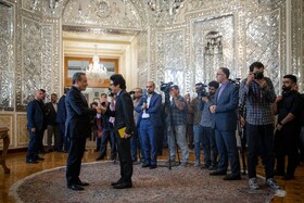 سید عباس عراقچی، وزیر امور خارجه در دیدار رؤسای نمایندگی‌های خارجی و بین‌المللی مقیم تهران با وزیر خارجه