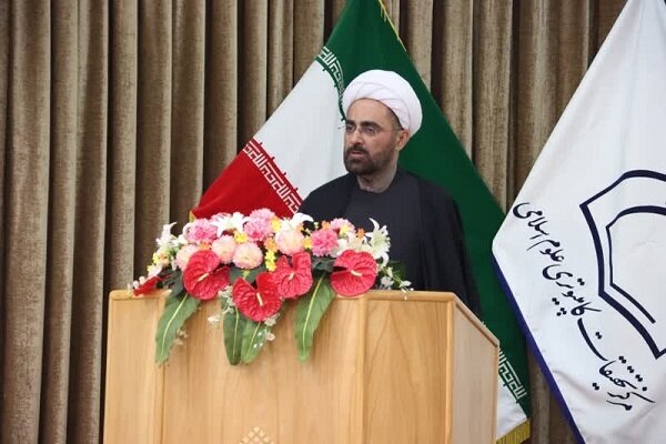 سامانه هوشمند «گفتوگو با حدیث» در قم رونمایی شد سامانه هوشمند «گفتوگو با حدیث» در قم رونمایی شد