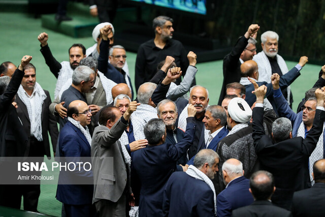 مطهری: دولت چهاردهم عملکرد«موفقی» دارد/سیاست وفاق ملی برای کشور آرامش به ارمغان آورد