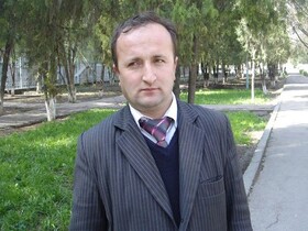 خدای آسمان باشد انیس و یاورت، ایران