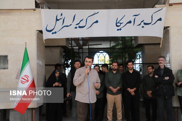 ادای احترام اصحاب رسانه به مقام شامخ شهدای اخیر جنایت رژیم صهیونیستی در تبریز