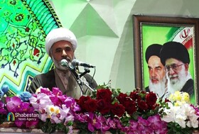 امروز ایران اسلامی بعنوان نماد جبهه حق در مقابل جبهه استکبار قرار گرفته است