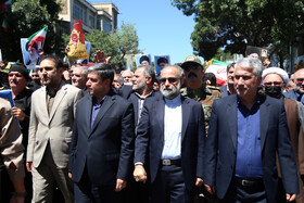 حضور مسعود امامی‌یگانه استاندار اردبیل و جلال آفاقی دادستان اردبیل در راهپیمایی جمعه خشم و نصر در اردبیل