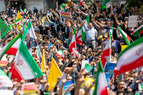 دشمن شکست می‌خورد، اگر ما متحد بمانیم