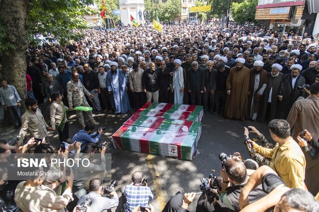 ۵ شهید راه قدس بر دستان مردم ساری تشییع شدند