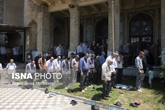 حضور پرصلابت مردم نمازگزار رشت در راهپیمایی جمعه همدلی و ایستادگی