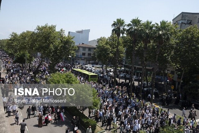 حضور پرصلابت مردم نمازگزار رشت در راهپیمایی جمعه همدلی و ایستادگی