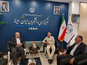 بازدید سرزده معاون رسانه‌ای وزیر ارشاد از ایسنا؛ تأکید بر نقش راهبردی رسانه در جنگ روایت‌ها