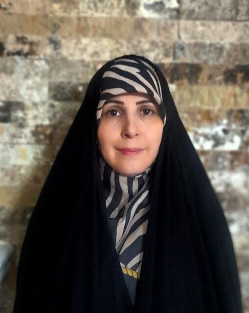 گریانم از هر زخمی که جانِ ایران را بیازارَد
