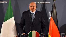 وزیر دفاع ایتالیا: حمله آمریکا به ایران سناریوی درگیری را کاملا تغییر می‌دهد