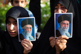 تجمع مردمی در محکومیت تجاوز آمریکا و اعلام انزجار از ترامپ