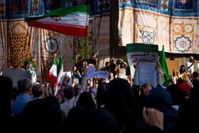 تجمع مردمی در محکومیت تجاوز آمریکا و اعلام انزجار از ترامپ