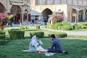 زندگی در جریان است - اصفهان
