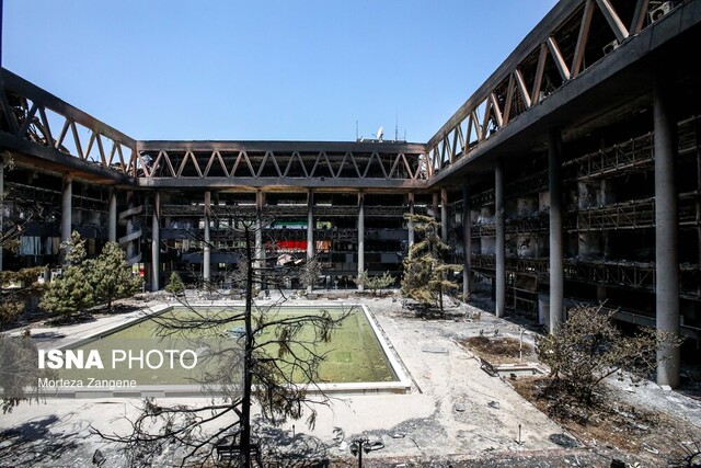 پرچم ایران بر سر در ساختمان شیشهای جام جم + فیلم و عکس