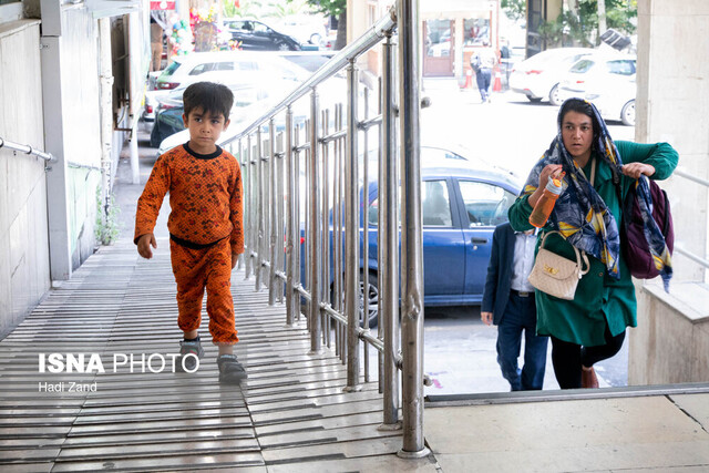 درمان رایگان کودکان زیر ۷ سال؛ نسخه‌ای موفق برای خانواده‌ها و چالشی برای بیمارستان‌ها