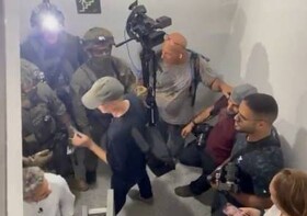 گروه امنیتی به رهبری خواننده رپ رژیم صهیونیستی در جستجوی خبرنگاران خارجی