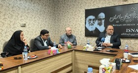 رسانه‌ها ایستادگی و مقاومت مردم را به تصویر بکشند
