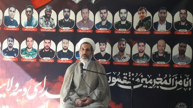 خون شهدا هدایت‎گر است