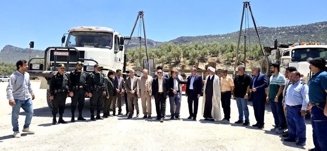 آغاز نصب دکل‌های حفاری میدان گازی مختار 