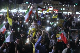 اجتماع بزرگ دانشجویی و مردمی همدان در حمایت از نیروهای مسلح