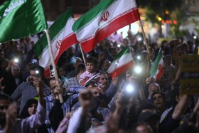 اجتماع بزرگ دانشجویی و مردمی همدان در حمایت از نیروهای مسلح