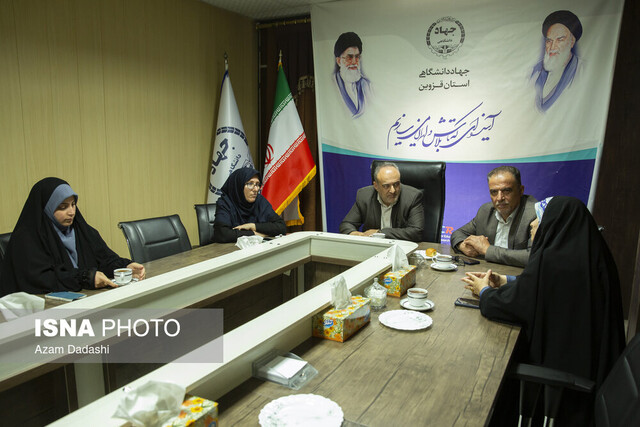 مدیرکل فرهنگ و ارشاد قزوین با خبرنگاران ایسنا دیدار کرد