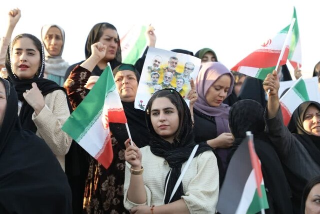 تجمع مردم یاسوج در حمایت از عملیات «بشارت فتح»