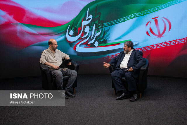 فواد ایزدی: هدف متجاوزان تجزیه ایران است/ایران همچنان یکپارچه و مقاوم باقی مانده است