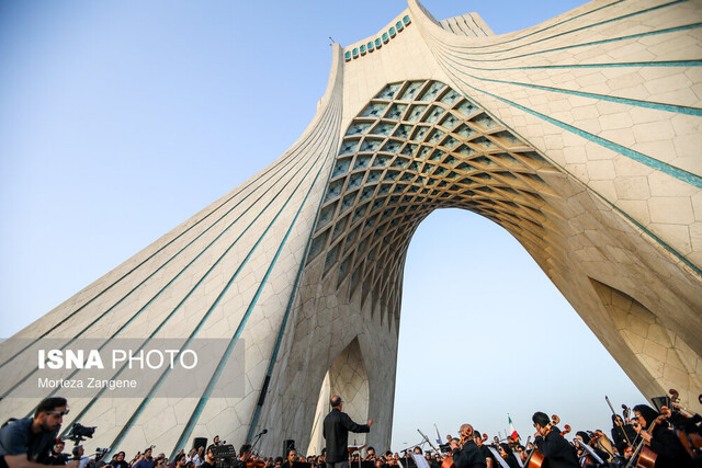 برج آزادی بر اجرای موسیقی ایرانی تاکید ندارد/ از هر ژانر باکیفیتی استقبال میکنیم برج آزادی بر اجرای موسیقی ایرانی تاکید ندارد/ از هر ژانر باکیفیتی استقبال میکنیم