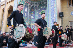 آیین تعویض پرچم حسینیه اعظم زنجان