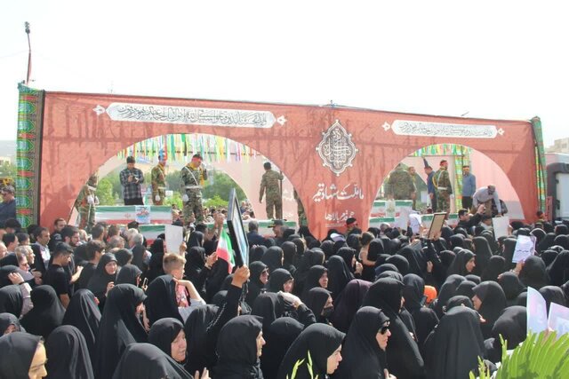 شهدا جانشان را نثار کردند تا عظمت ایران و ایرانی بماند