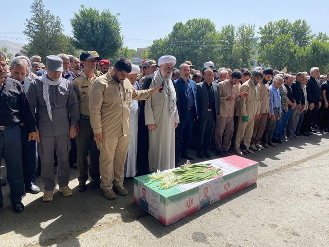 تشییع پیکر سومین شهید حملات رژیم صهیونیستی در ملایر