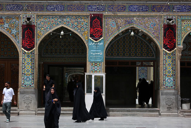 حرم حضرت فاطمه معصومه(س) سیاهپوش عزای اباعبدالله(ع) شد+تصاویر