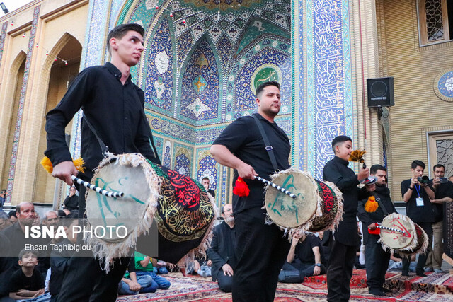 آیین تعویض پرچم حسینیه اعظم زنجان