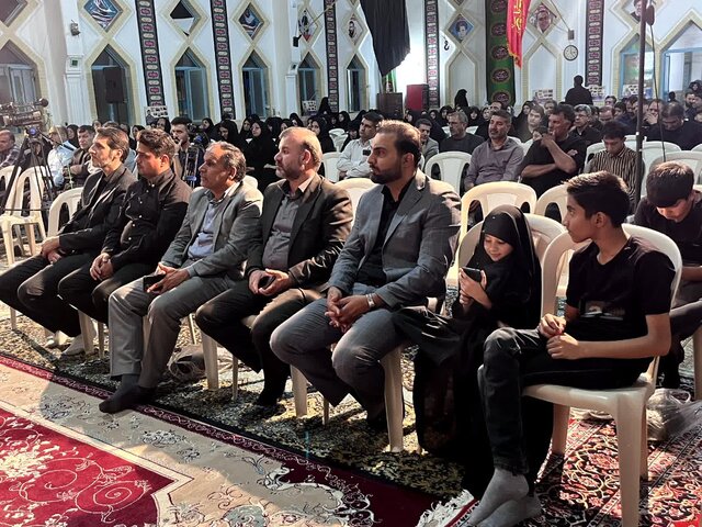 هفدهمین شب شعر «محرم» در رفسنجان برگزار شد