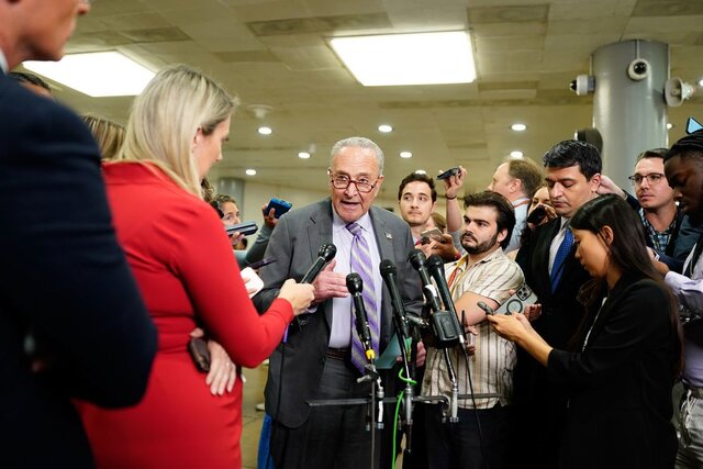 اختلاف نظر شدید سناتورهای آمریکایی بر سر خسارات ادعایی ترامپ به صنعت هسته ای ایران