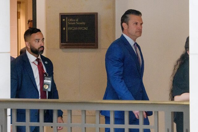 اختلاف نظر شدید سناتورهای آمریکایی بر سر خسارات ادعایی ترامپ به صنعت هسته ای ایران