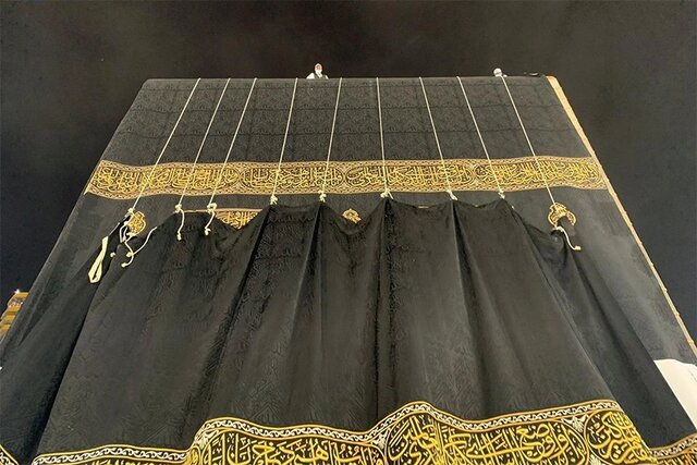 پرده کعبه عوض شد