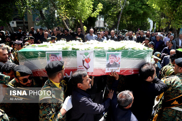 تشییع پیکر شهید مهدی قهرمانی از شهدای مدافع وطن در اردبیل