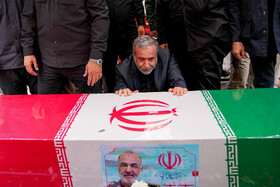 سیدعباس عراقچی، وزیر امور خارجه در مراسم تشییع شهدای اقتدار - تهران