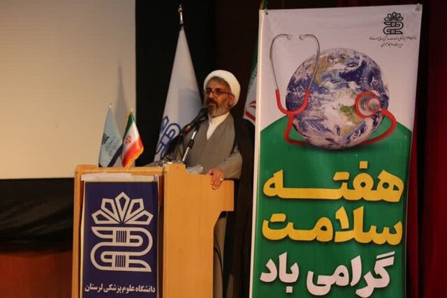 استکبار جهانی بدنبال از بین بردن جبهه حق است