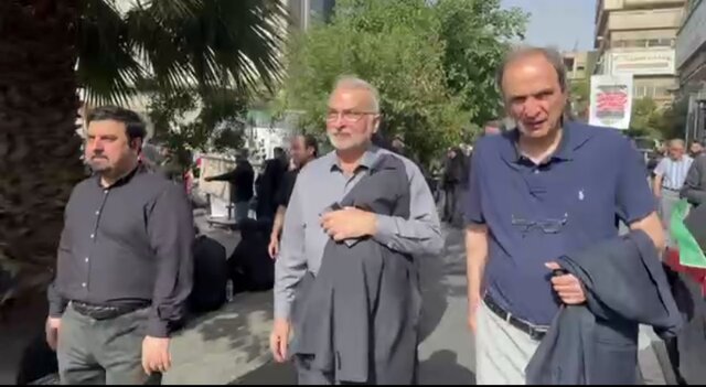 حضور معاونان آموزشی و فرهنگی وزیر بهداشت در مراسم تشییع شهدای اقتدار