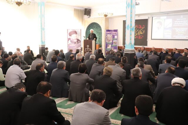 شناخت فلسفه قیام عاشورا مانع گمراهی و زوال جامعه می‌شود