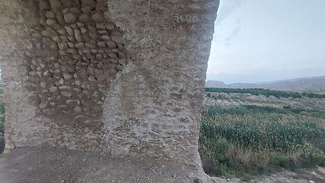 مرمت شلختۀ پل ساسانی