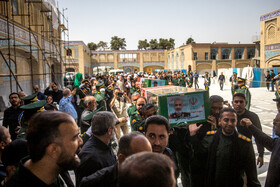 خاکسپاری پیکر شهید سرلشکر سلامی فرمانده کل سپاه در حرم حضرت عبدالعظیم حسنی (ع) - تهران