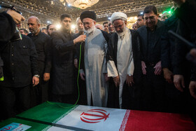 خاکسپاری پیکر شهید سرلشکر سلامی فرمانده کل سپاه در حرم حضرت عبدالعظیم حسنی (ع) - تهران
