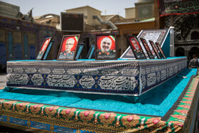 خاکسپاری پیکر شهید سرلشکر سلامی فرمانده کل سپاه در حرم حضرت عبدالعظیم حسنی (ع) - تهران