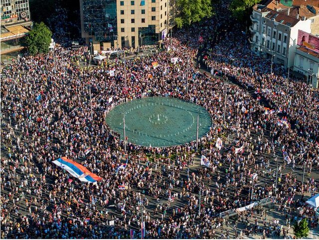 سفیر روسیه: مجریان انقلاب رنگی در صربستان به دنبال خشونت و خونریزی هستند سفیر روسیه: مجریان انقلاب رنگی در صربستان به دنبال خشونت و خونریزی هستند