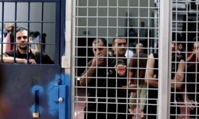 تجمع خانواده‌های اسرا و شهدای فلسطینی در شهر رام‌الله