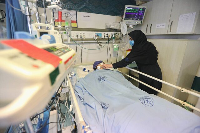 قلبهای تپنده در سنگر سلامت؛ روایتی از ایثار کادر درمان در روزهای جنگ